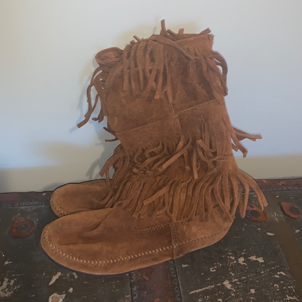 Minnetonka boot